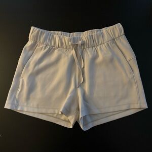Lululemon On The Fly shorts